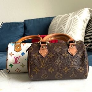 SOLD 💯 AUTHENTIC LV MINI SPEEDY